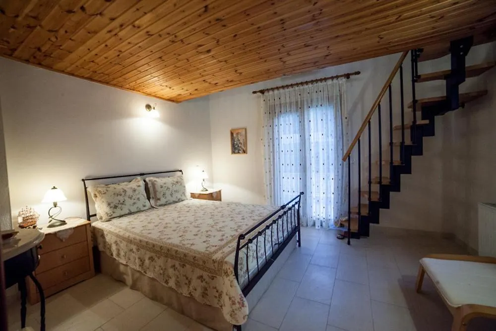 4Br Sea View Villa In Halkidiki Kriopigi