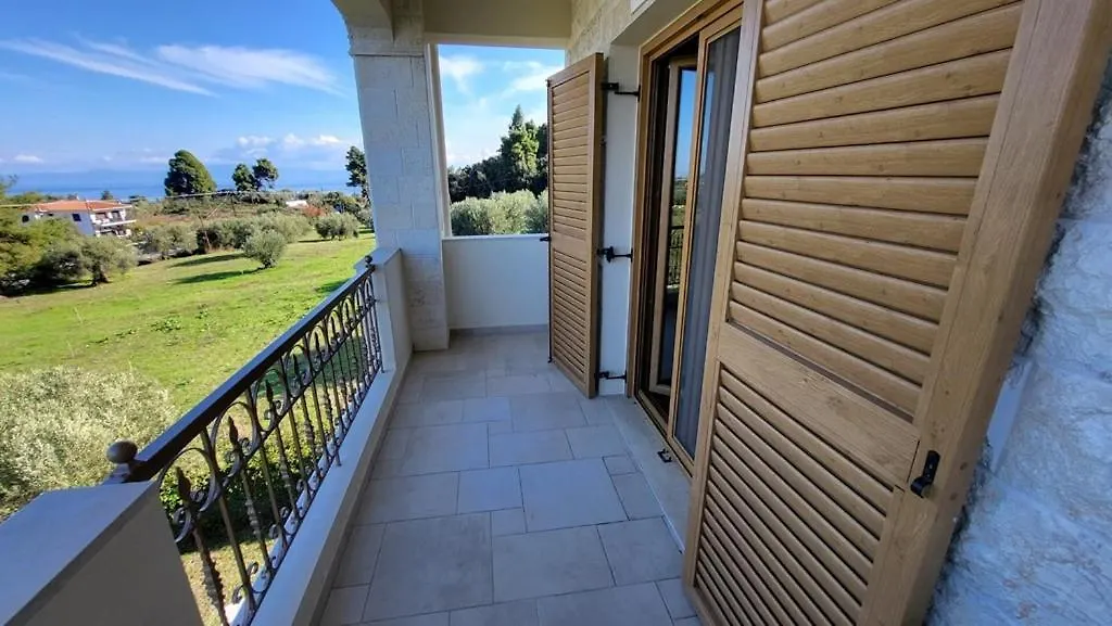 4Br Sea View Villa In Halkidiki Kriopigi